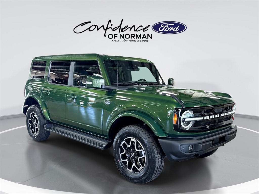 2025 Ford Bronco 4-Door Outer Banks's photo