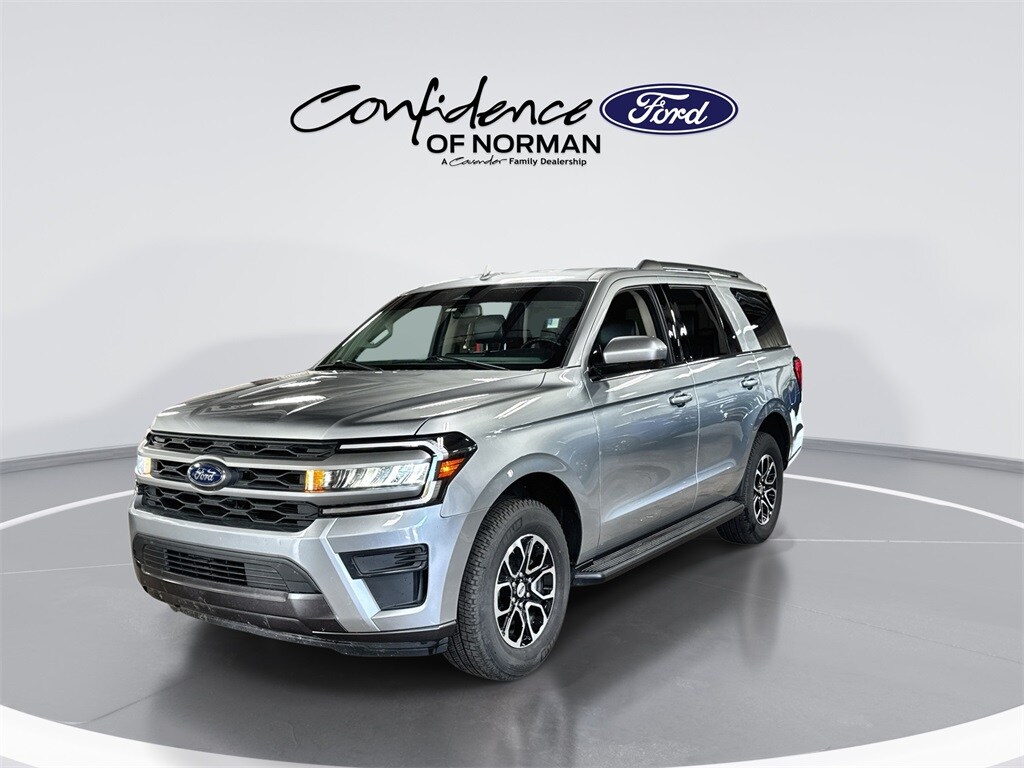 2024 Ford Expedition XLT photo 3