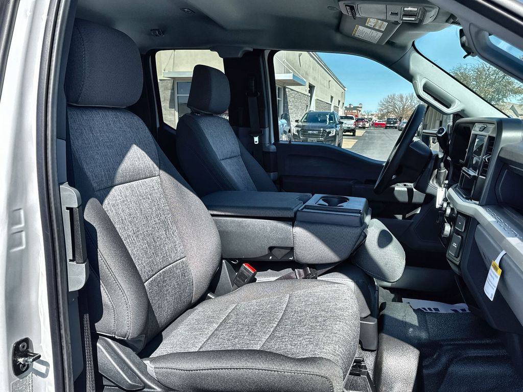2025 Ford F-250 Super Duty XL - Photo 30