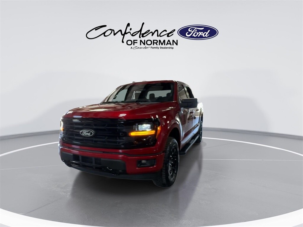 2025 Ford F-150 XLT photo 2