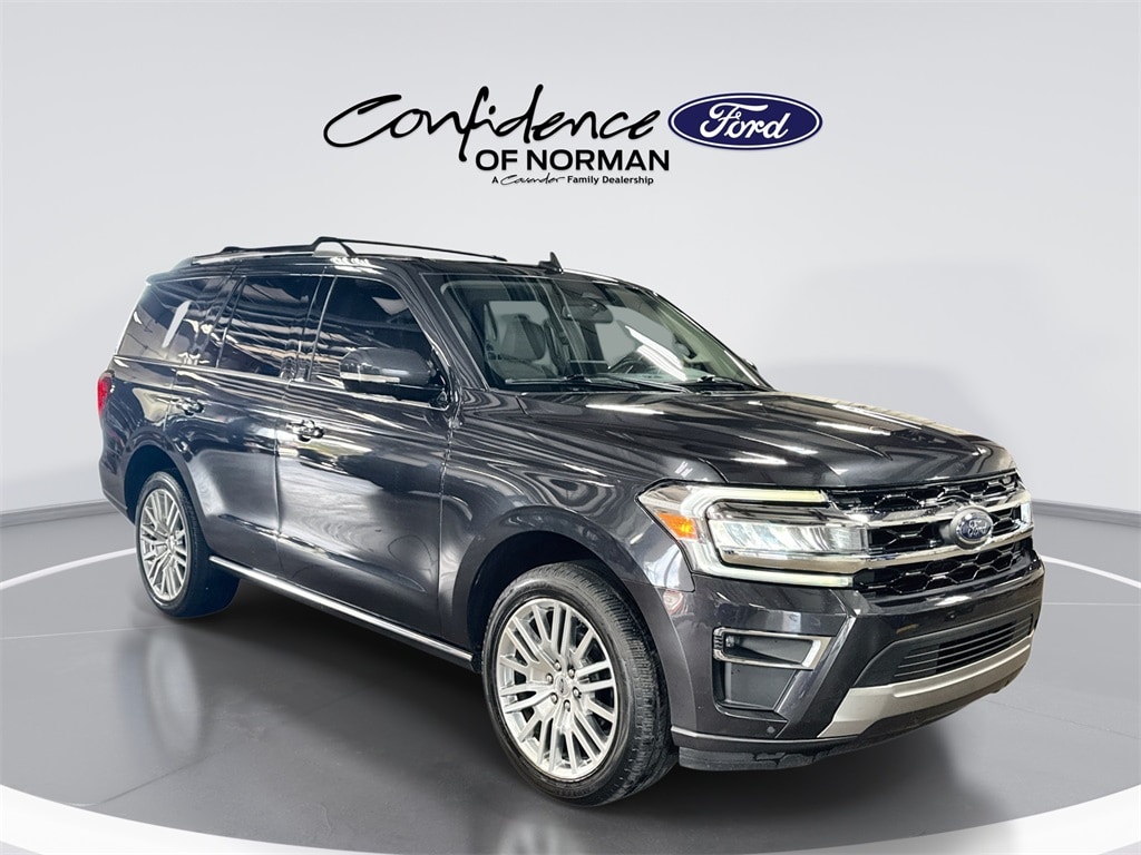 2024 Ford Expedition Limited's photo