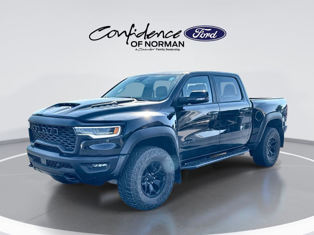 Diamond Black Crystal Pearlcoat 2025 RAM 1500 Pickup Truck All-Wheel Drive 8-Speed Automatic