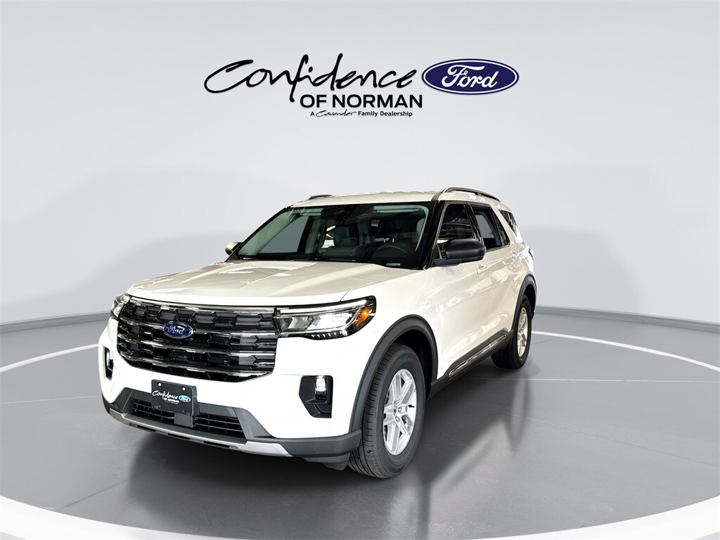 2025 Ford Explorer photo 3
