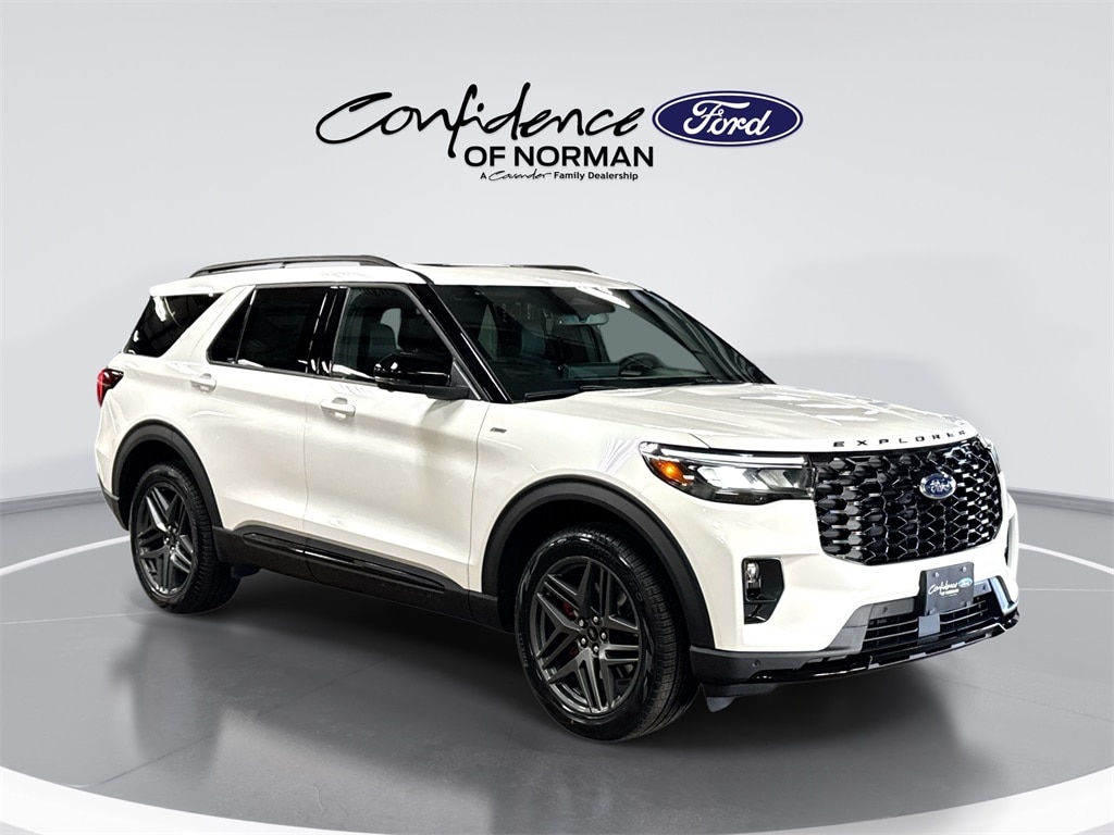 2026 Ford Explorer ST-LINE's photo