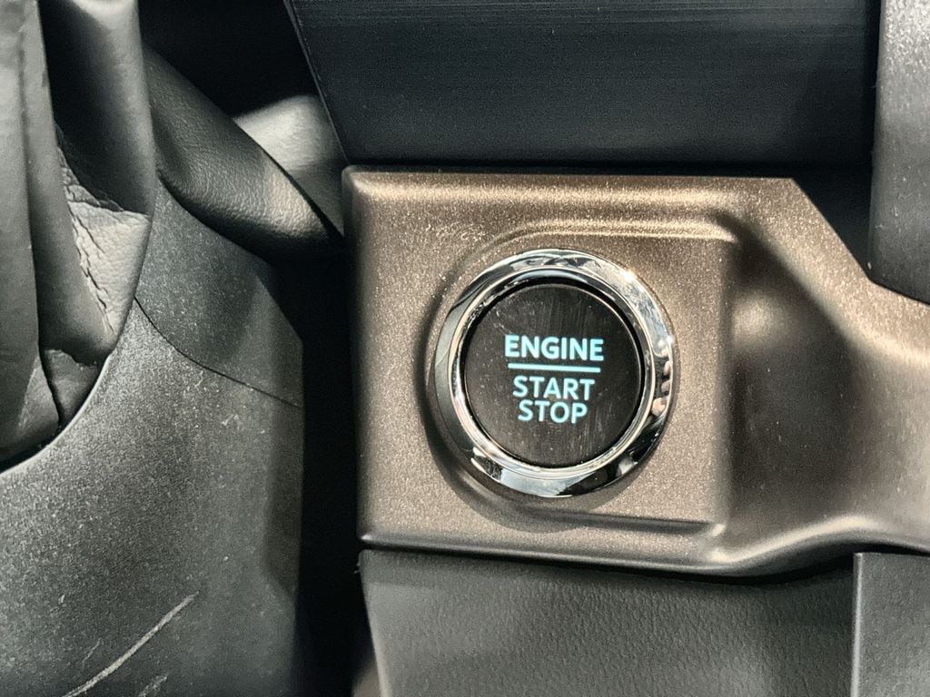 2025 Ford F-150 XLT - Photo 25