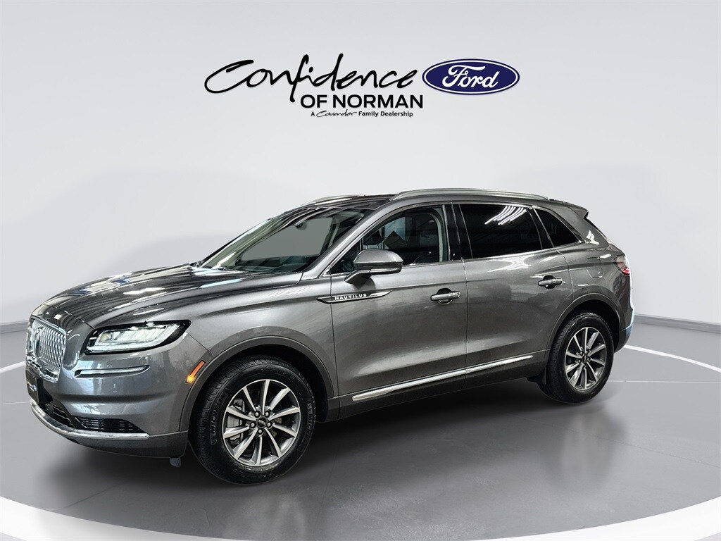 2022 Lincoln Nautilus Standard photo 3