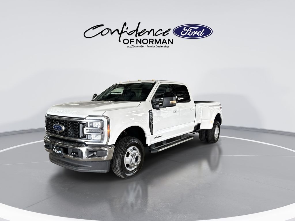 New 2026 Ford Super Duty F-350® Lariat® Truck Crew Cab