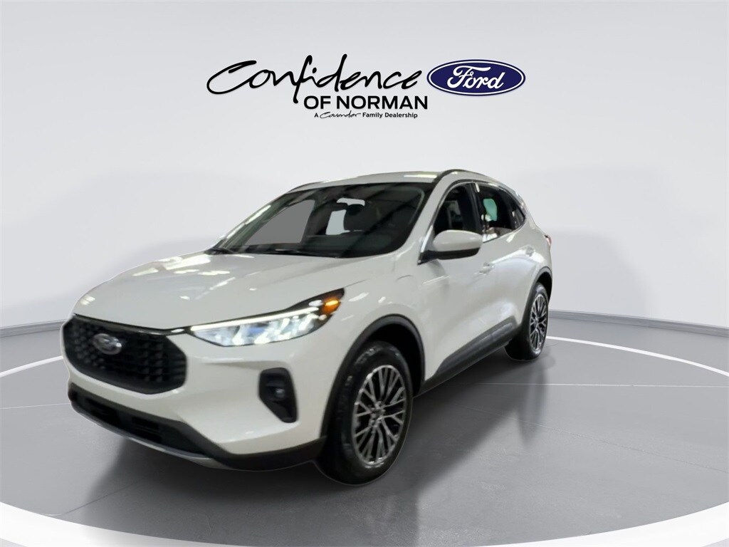 2025 Ford Escape Plug-In Hybrid photo 4