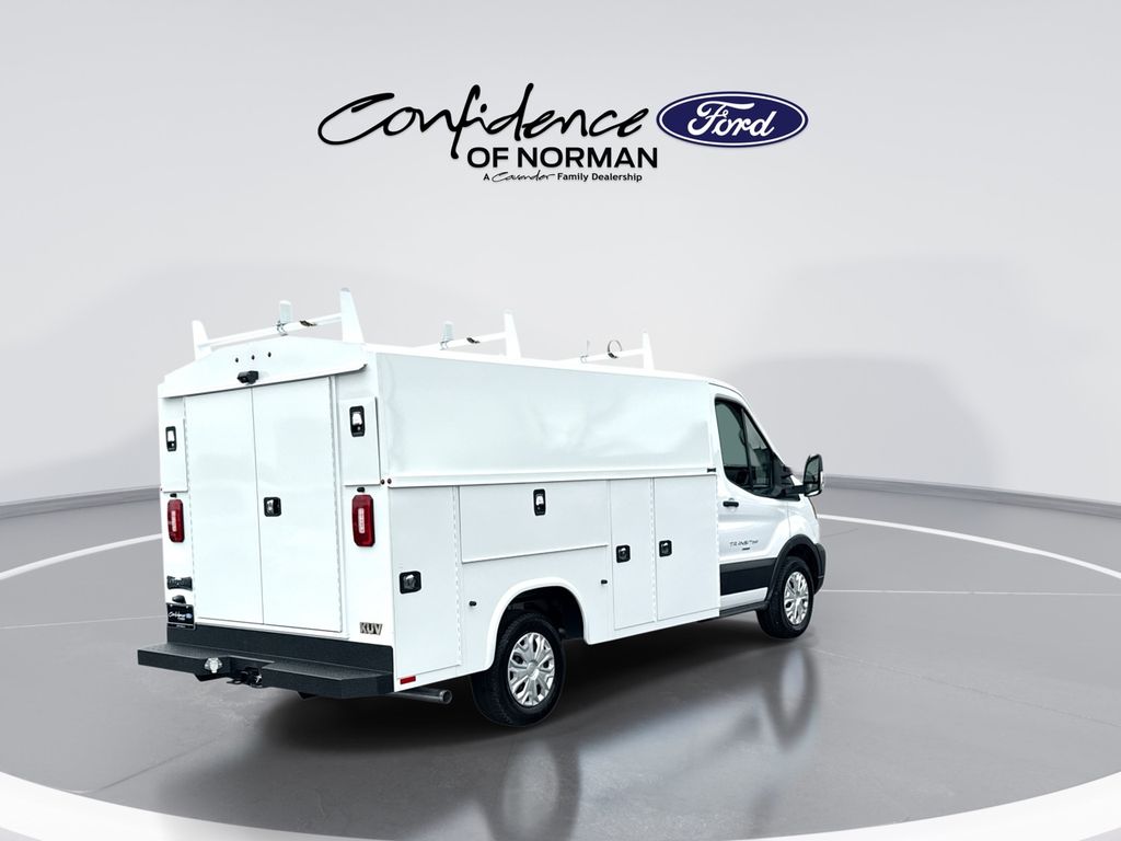 2025 Ford Transit Cutaway Base - Photo 8
