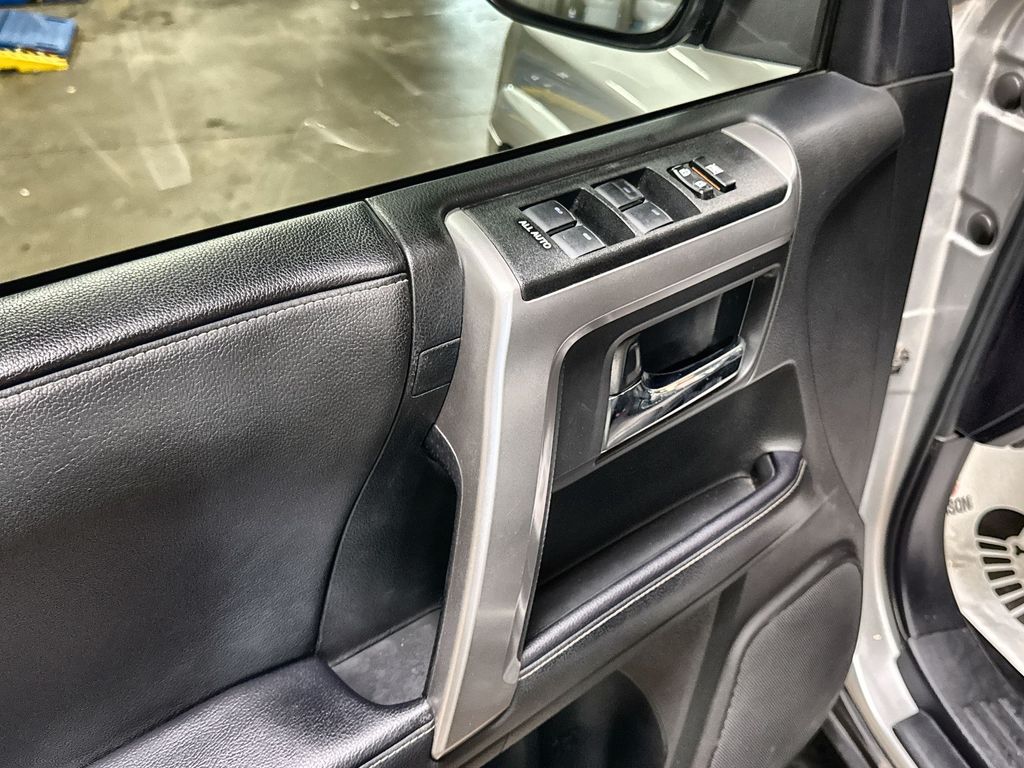 2022 Toyota 4Runner SR5 Premium - Photo 14