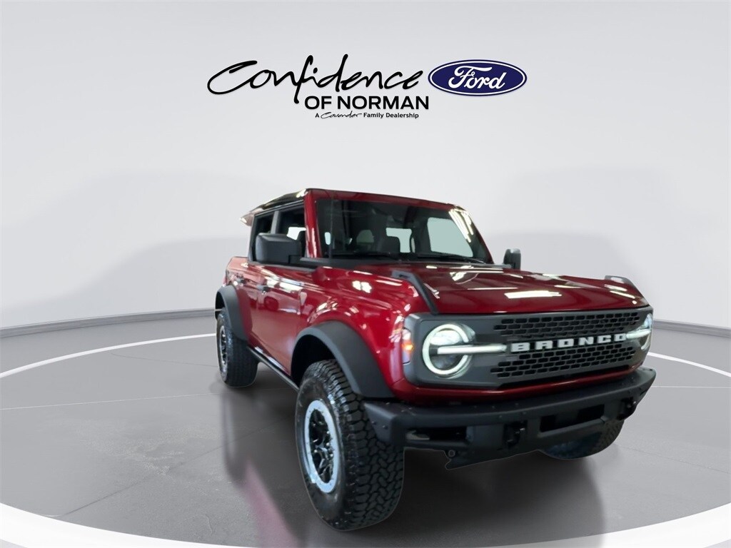 2025 Ford Bronco Badlands photo 2