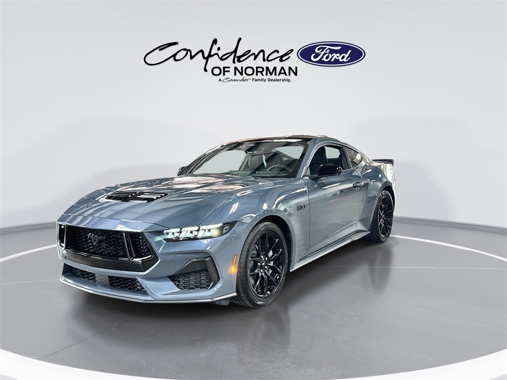 2025 Ford Mustang GT photo 3