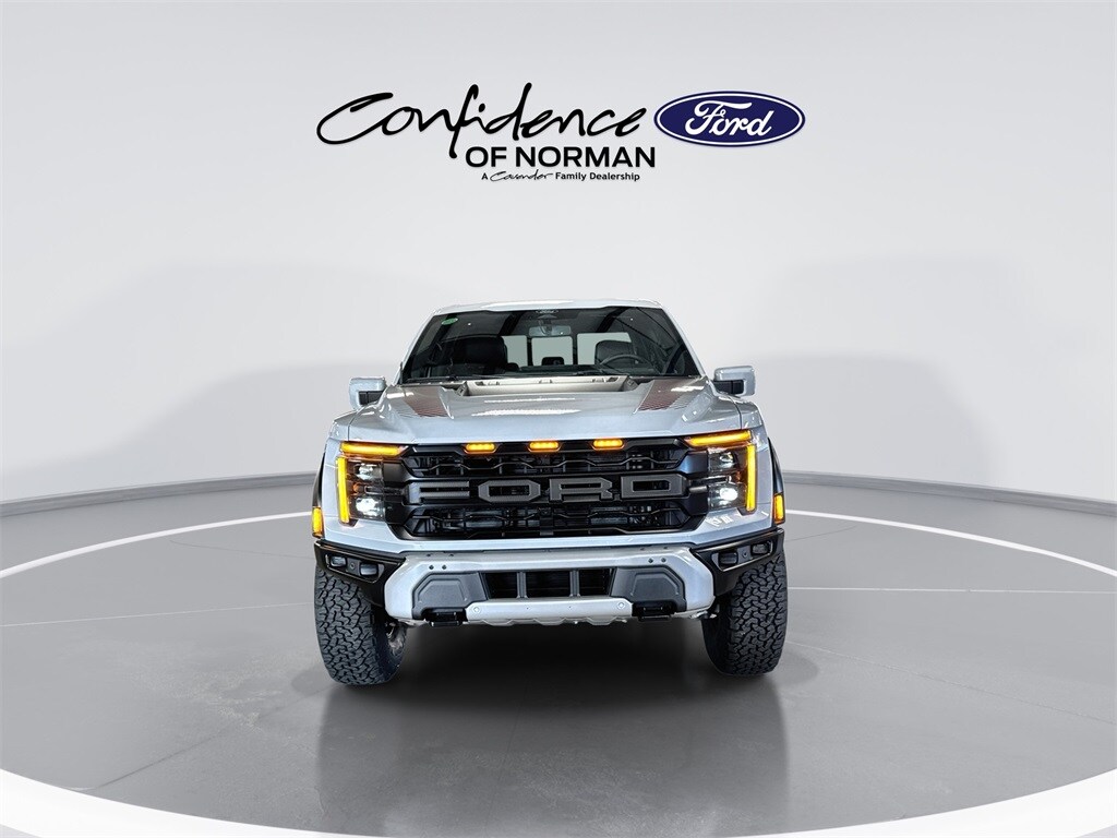 2025 Ford F-150 Raptor photo 2