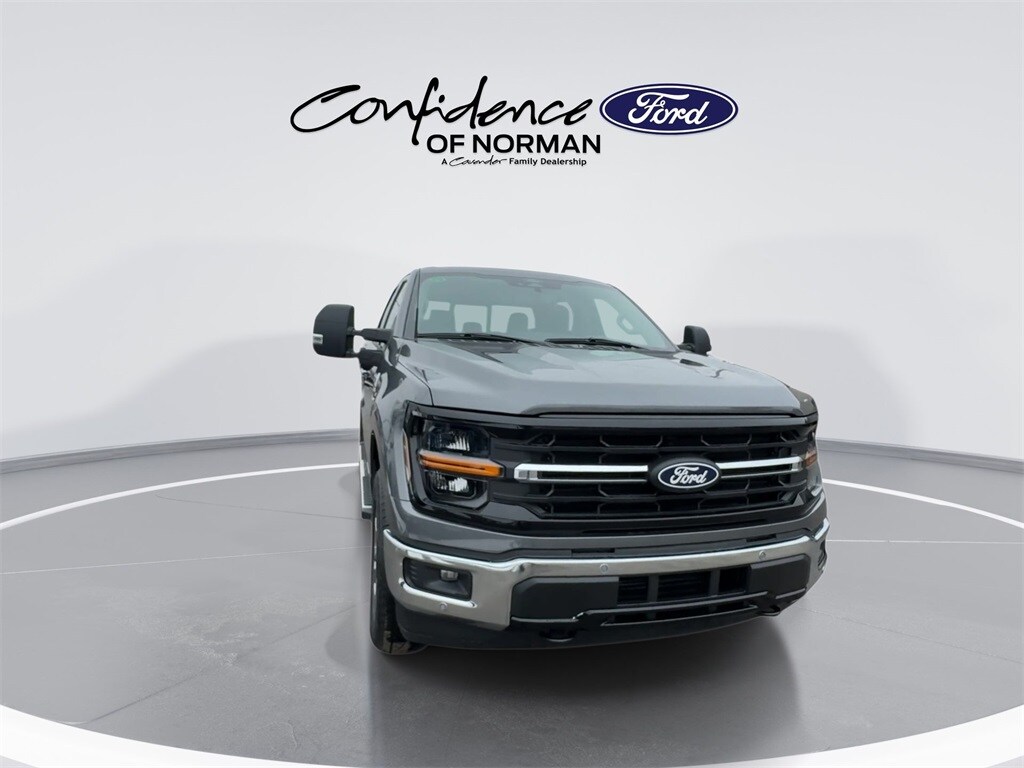 2025 Ford F-150 XLT photo 3