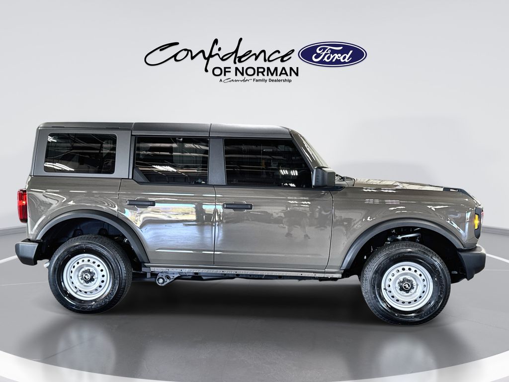 2025 Ford Bronco 4-Door Base - Photo 10