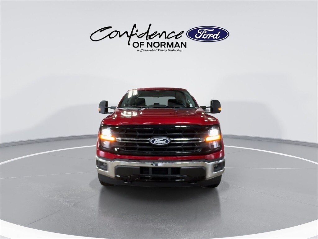 2025 Ford F-150 XLT photo 3