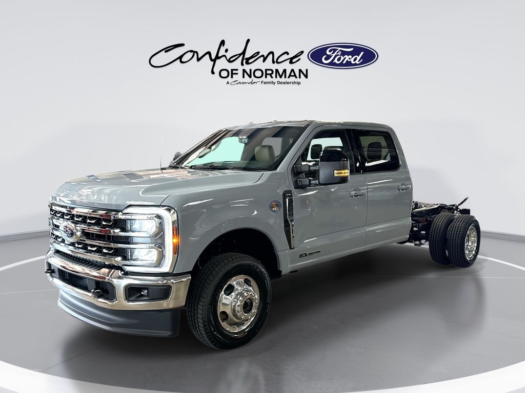 New 2026 Ford Chassis Cab F-350® Lariat® Truck Crew Cab