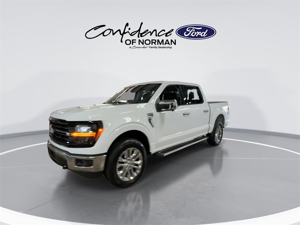 2025 Ford F-150 XLT photo 4