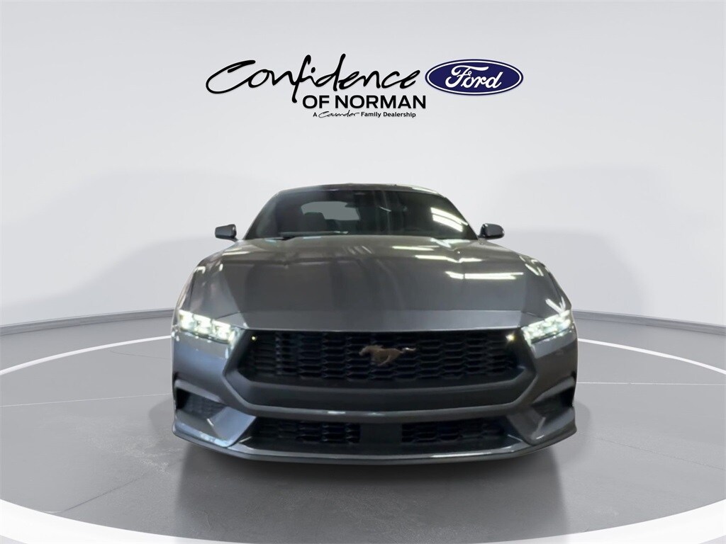 2025 Ford Mustang EcoBoost Premium photo 3