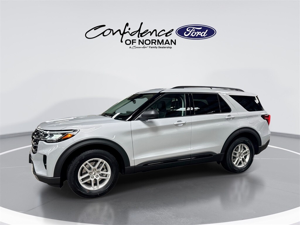 2026 Ford Explorer photo 4