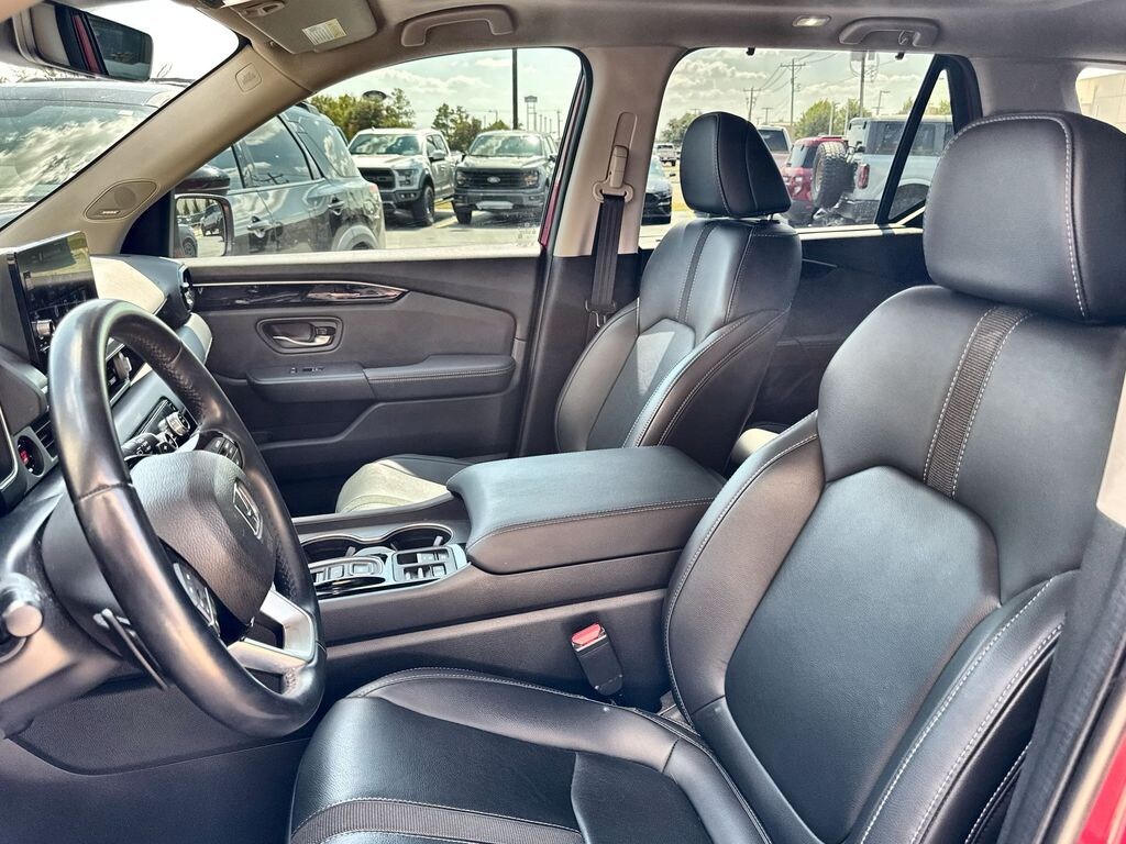 Used 2023 Honda Pilot Touring SUV
