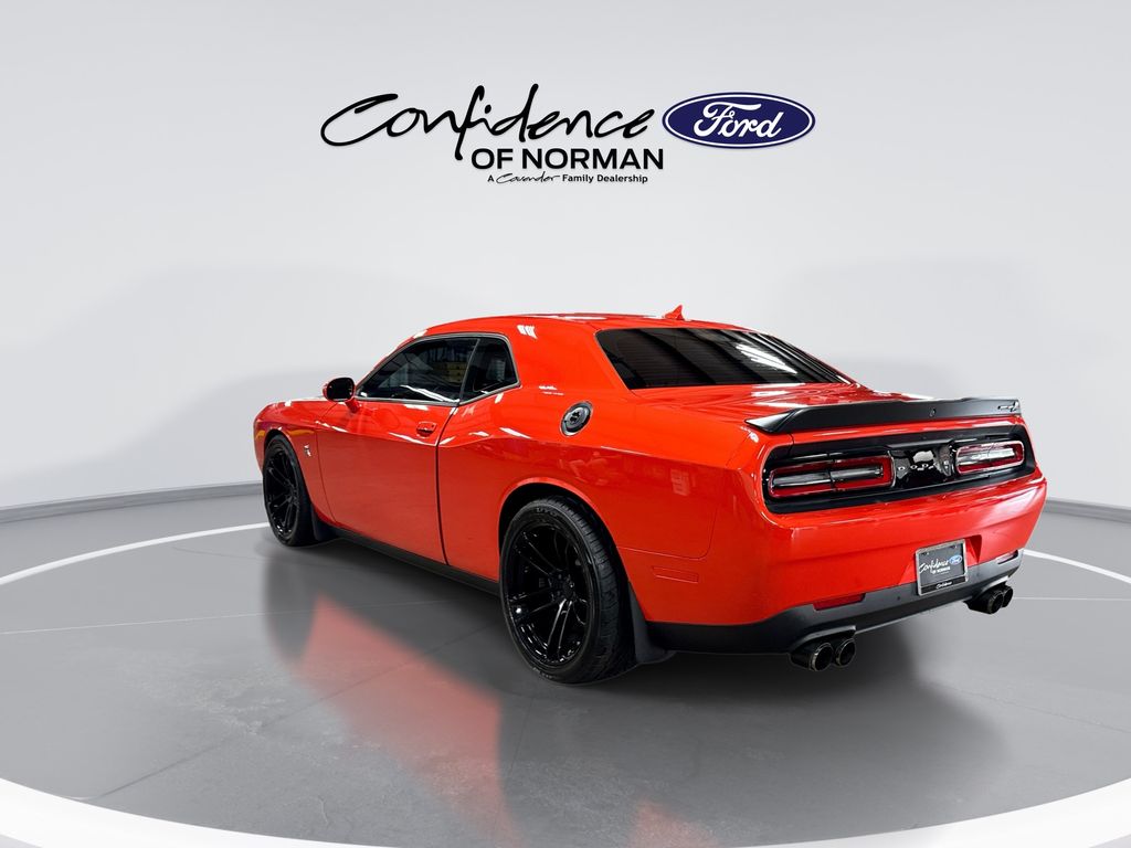 2023 Dodge Challenger R/T - Photo 6