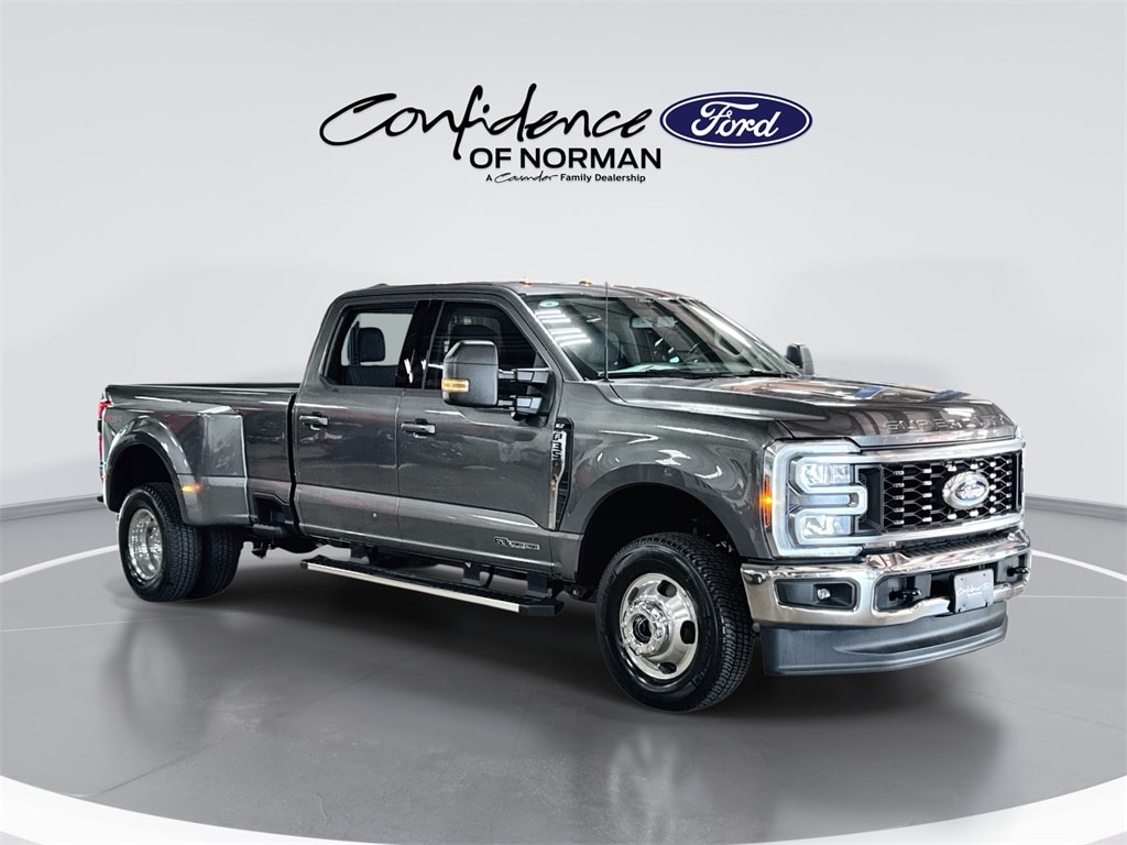 2026 Ford F-350 Super Duty XLT's photo