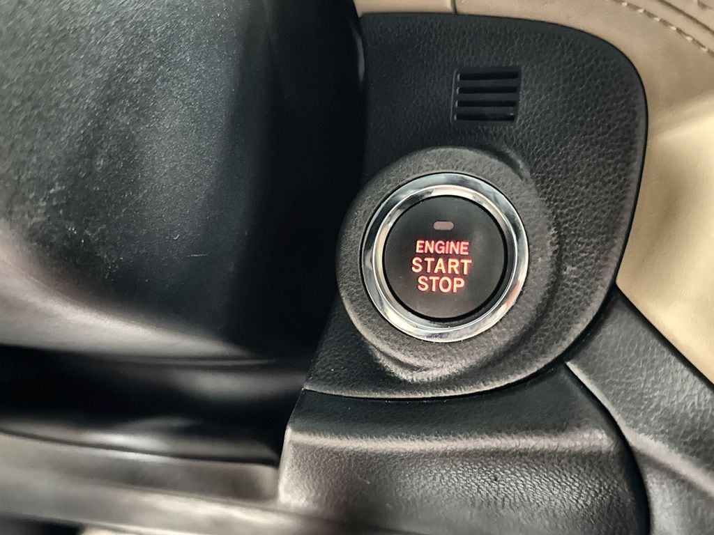 2022 Subaru Outback Limited - Photo 24