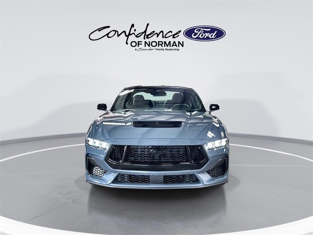 2025 Ford Mustang GT photo 2