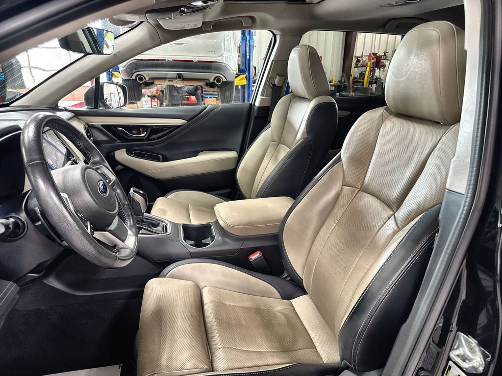 2022 Subaru Outback Limited - Photo 12