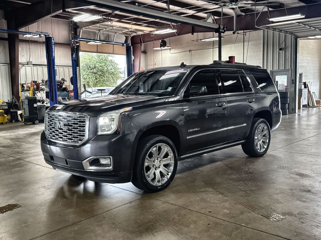 2018 GMC Yukon 4WD Denali's photo