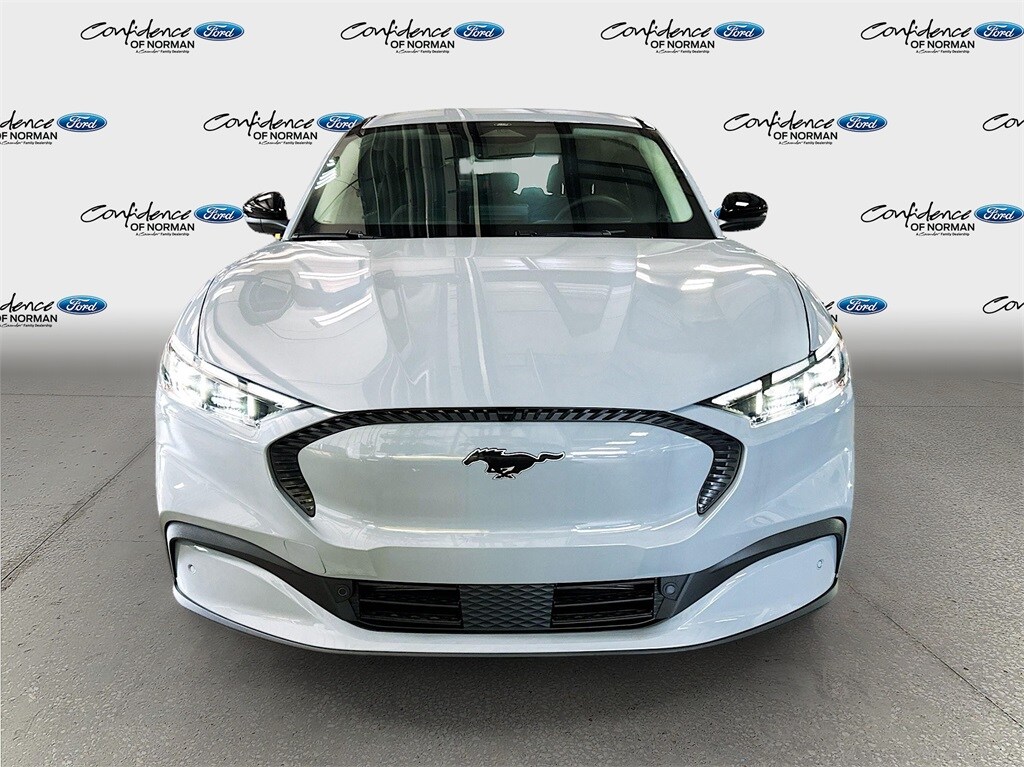 2024 Ford Mustang Mach-E Select photo 2