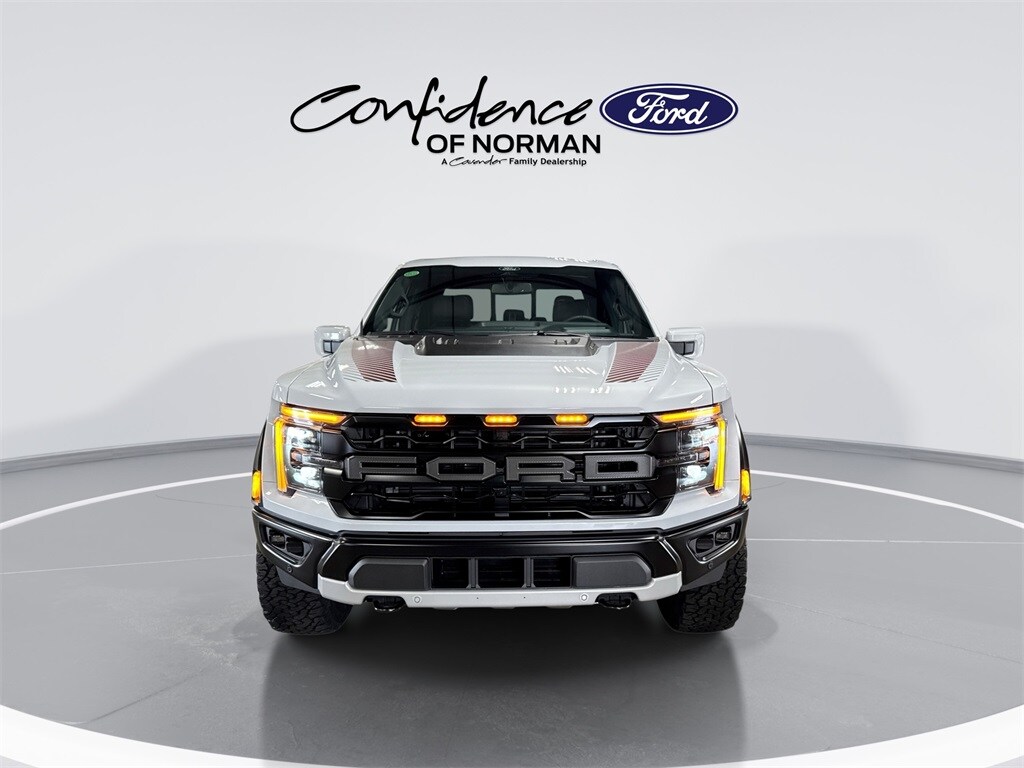 2025 Ford F-150 Raptor photo 2