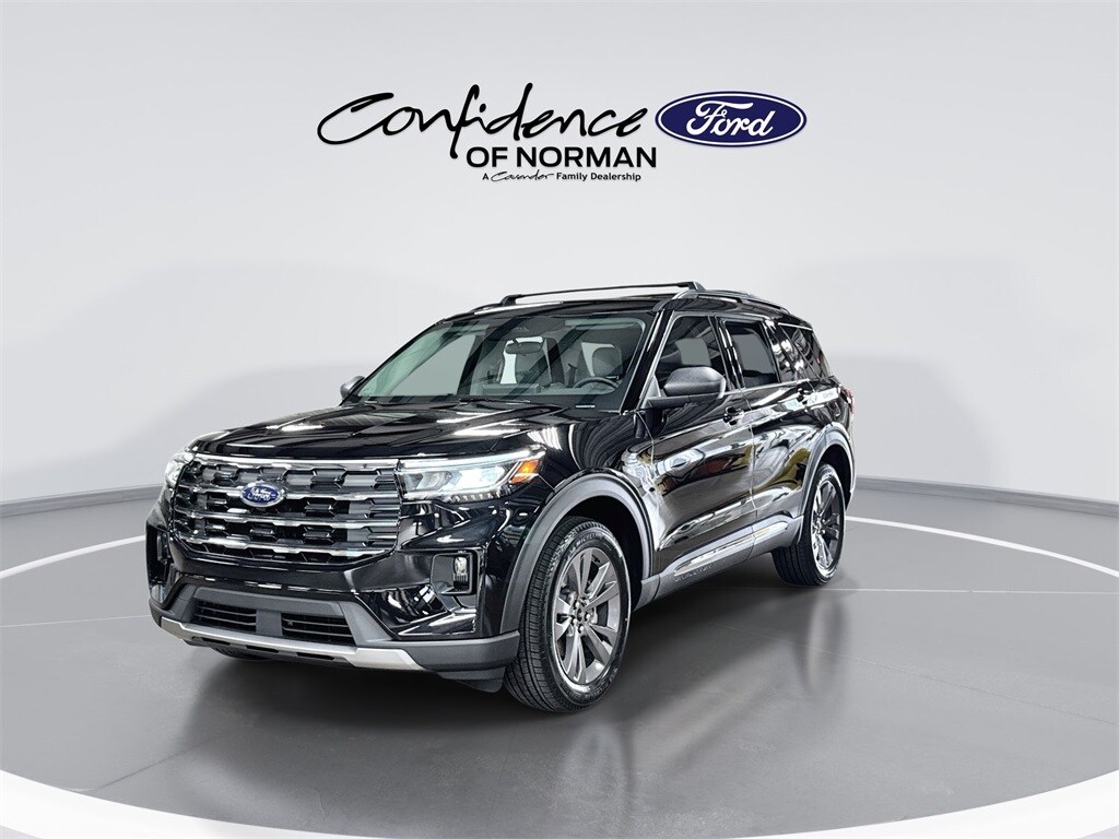 2025 Ford Explorer photo 3