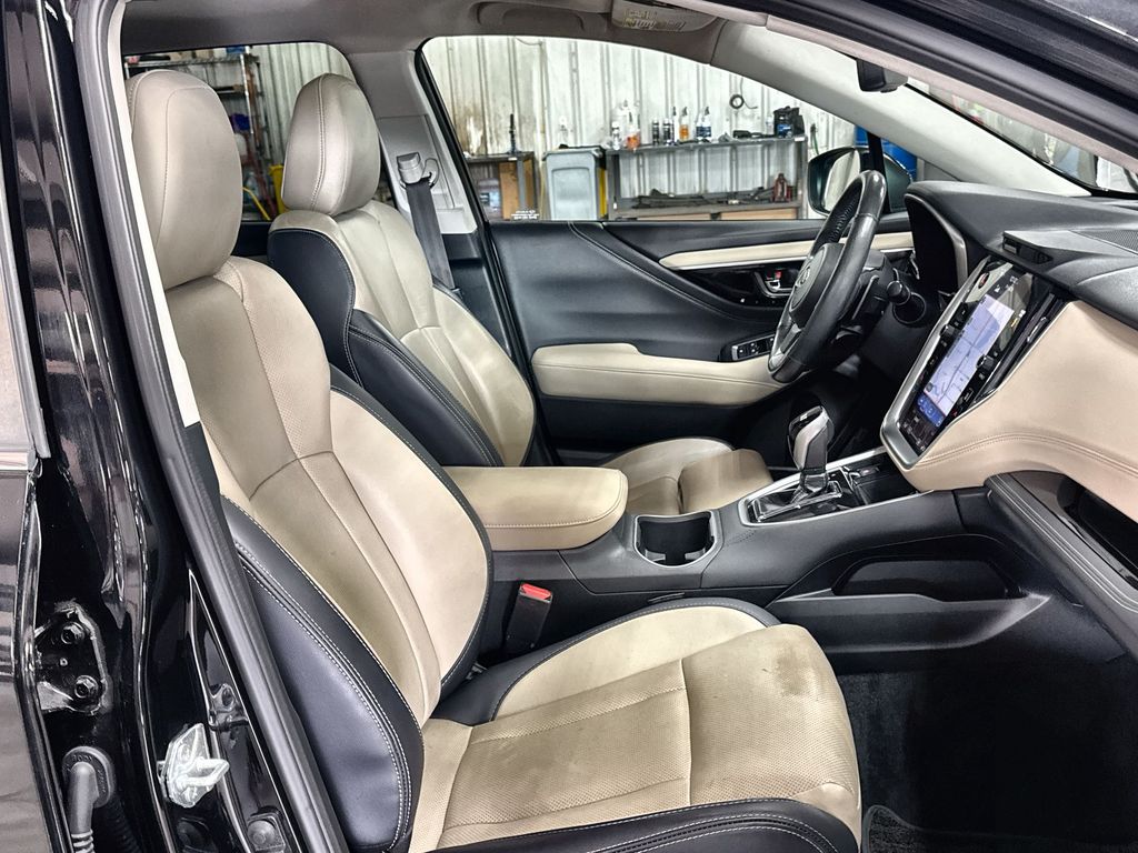 2022 Subaru Outback Limited - Photo 32