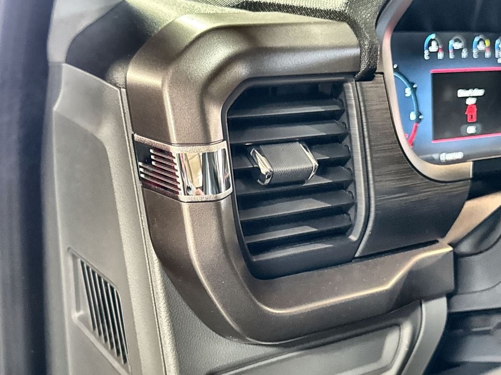 2025 Ford F-150 XLT - Photo 16
