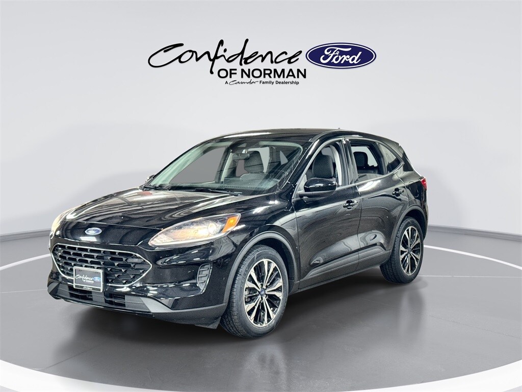 2022 Ford Escape SE photo 2