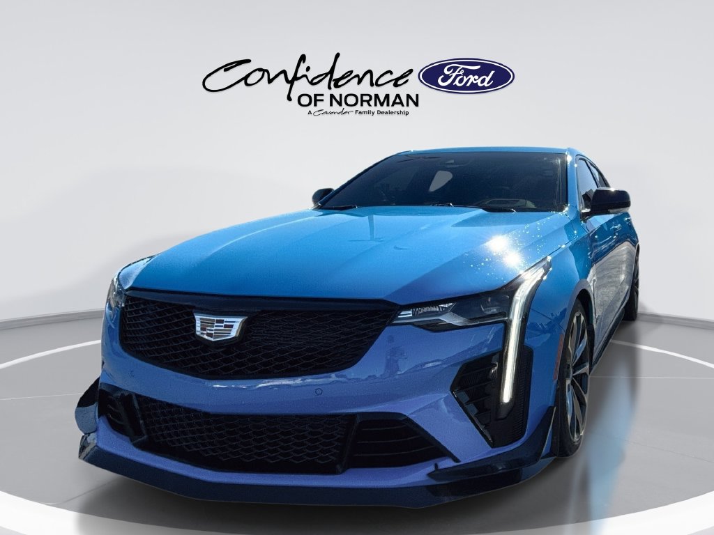2022 Cadillac CT4