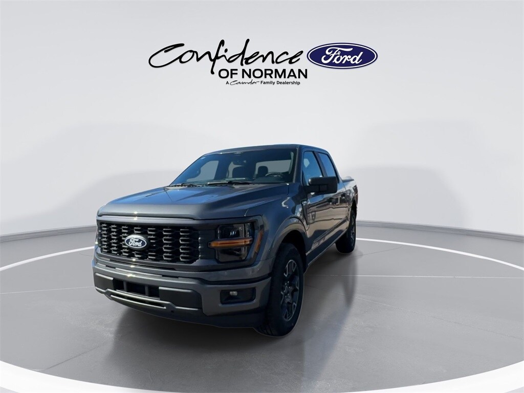 2025 Ford F-150 STX photo 4