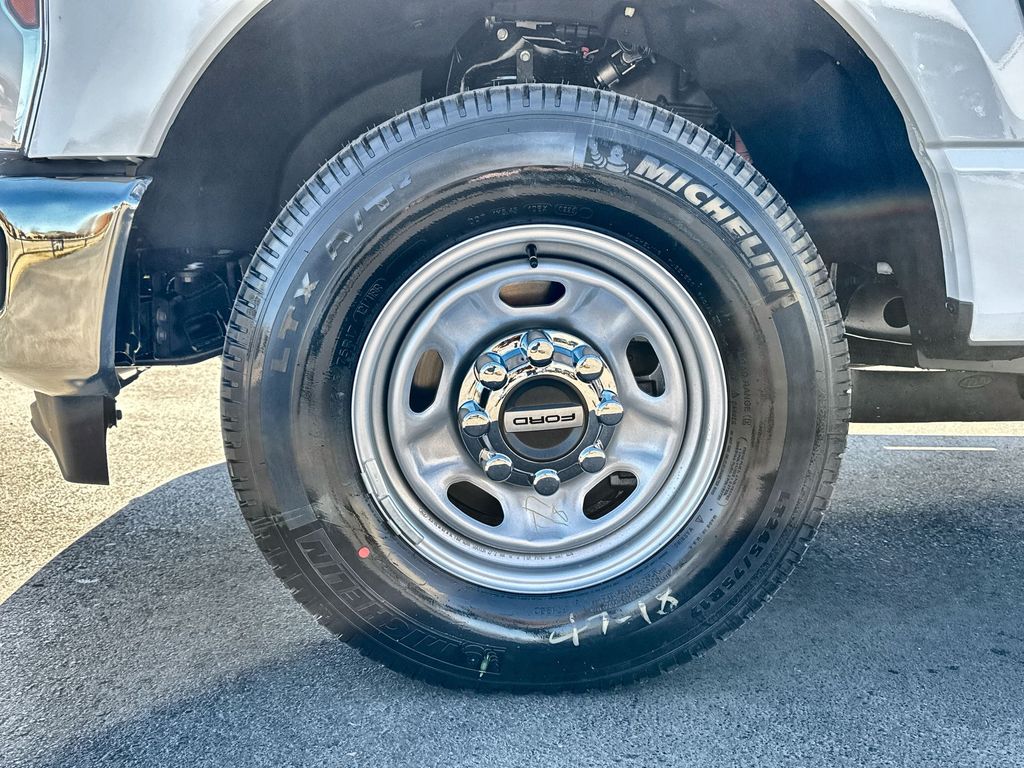 2025 Ford F-250 Super Duty XL - Photo 32