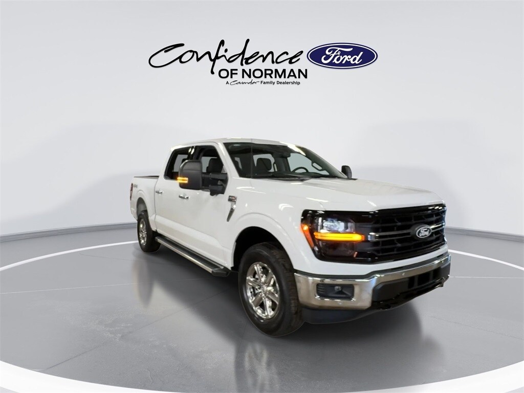 2025 Ford F-150 XLT photo 2