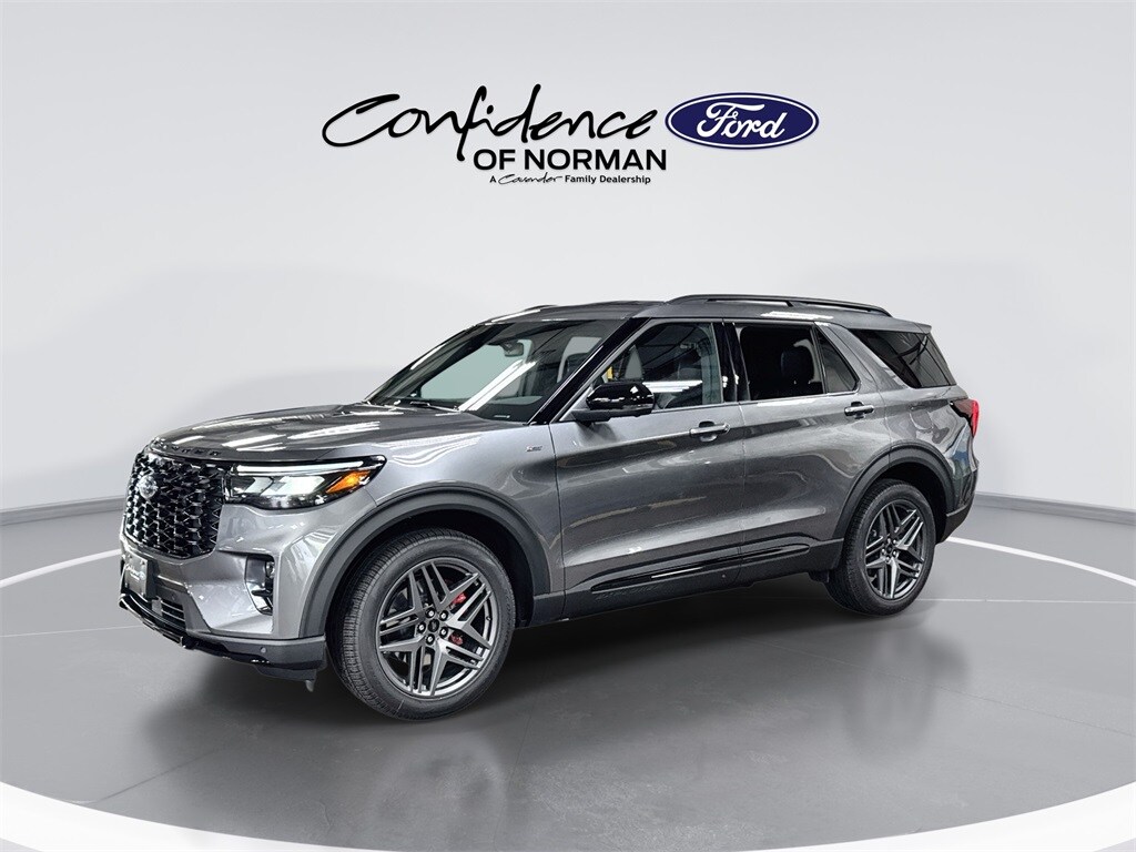 2025 Ford Explorer ST-Line photo 4