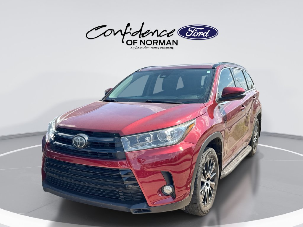 2017 Toyota Highlander SE
