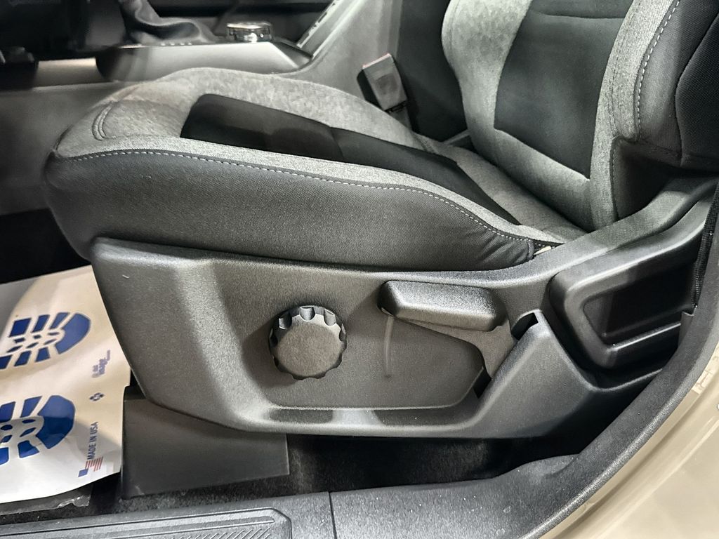 2025 Ford Bronco 4-Door Base - Photo 13