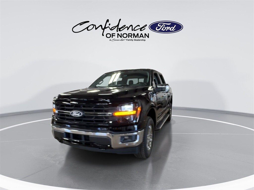 2025 Ford F-150 XLT FX4 photo 4