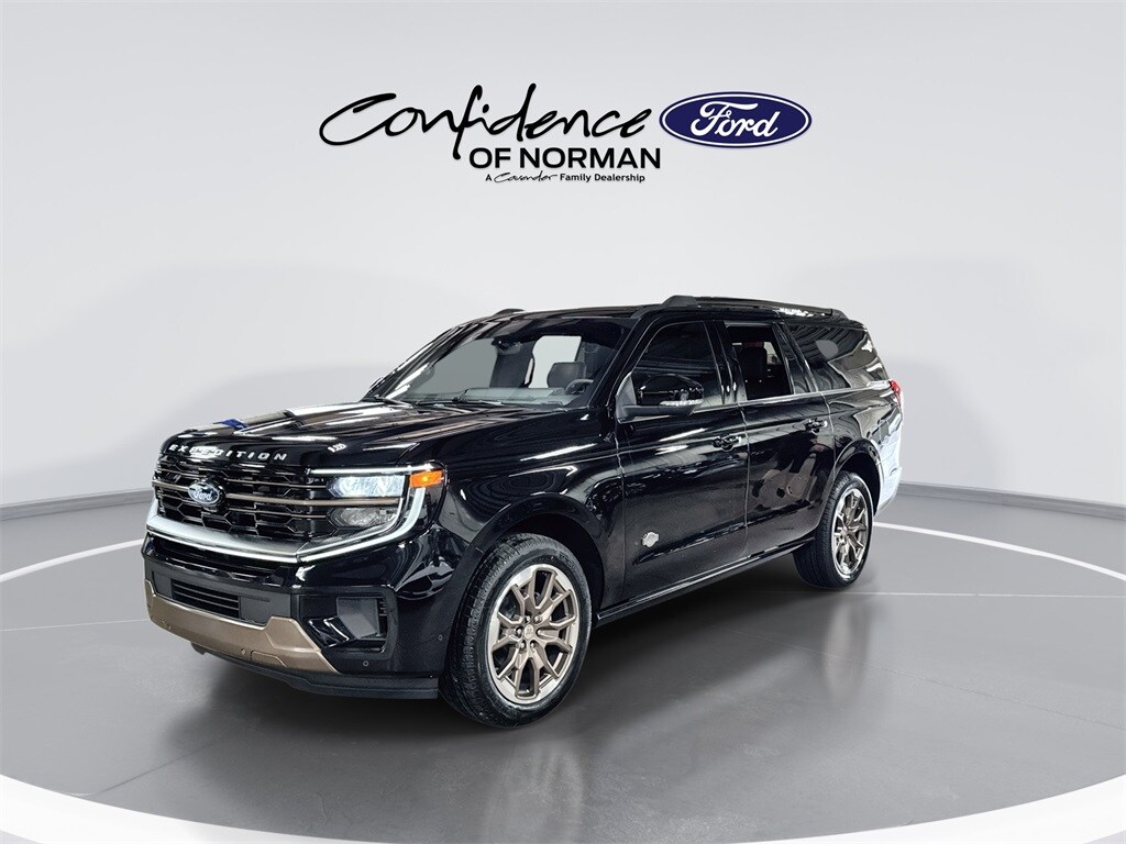 2025 Ford Expedition King Ranch MAX photo 3