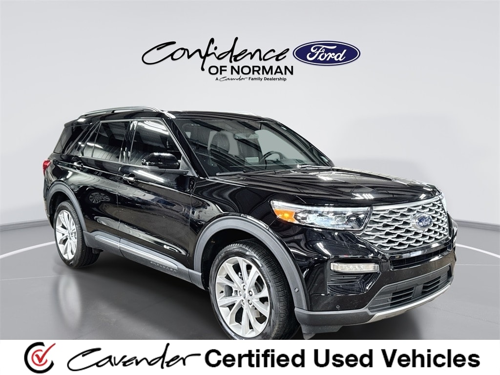 2023 Ford Explorer Platinum's photo