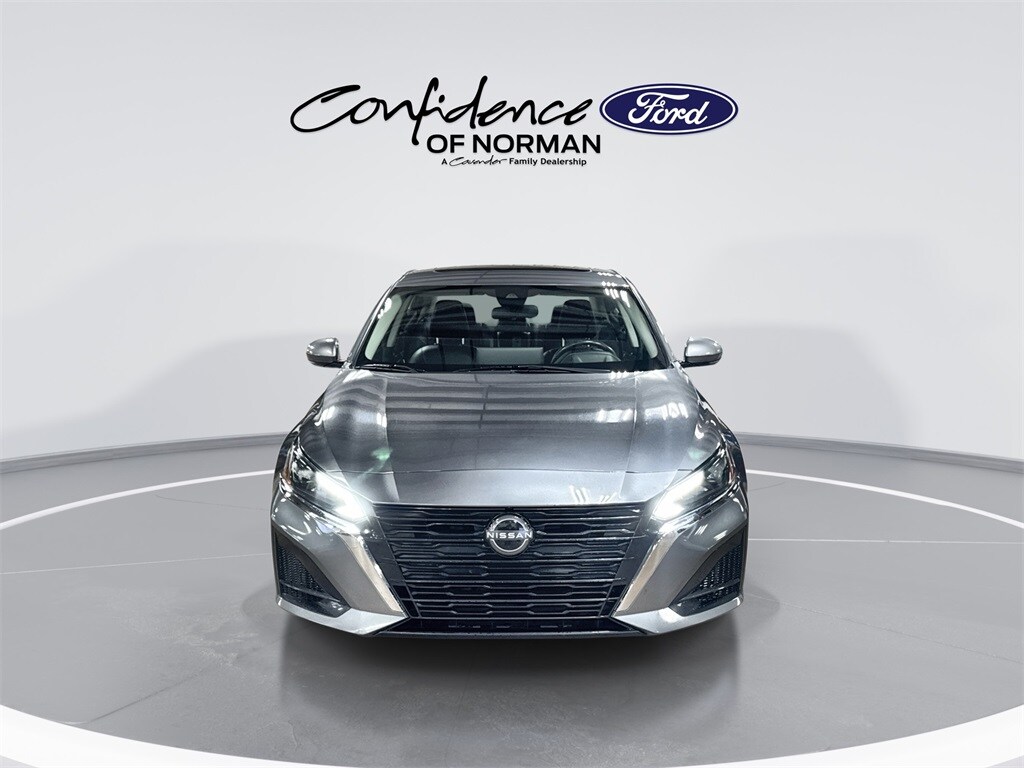 2023 Nissan Altima 2.5 SL photo 2