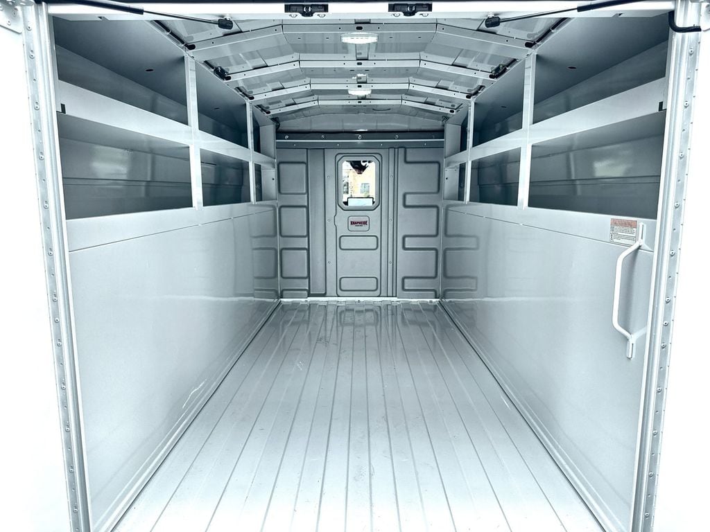 2025 Ford Transit Cutaway Base - Photo 29