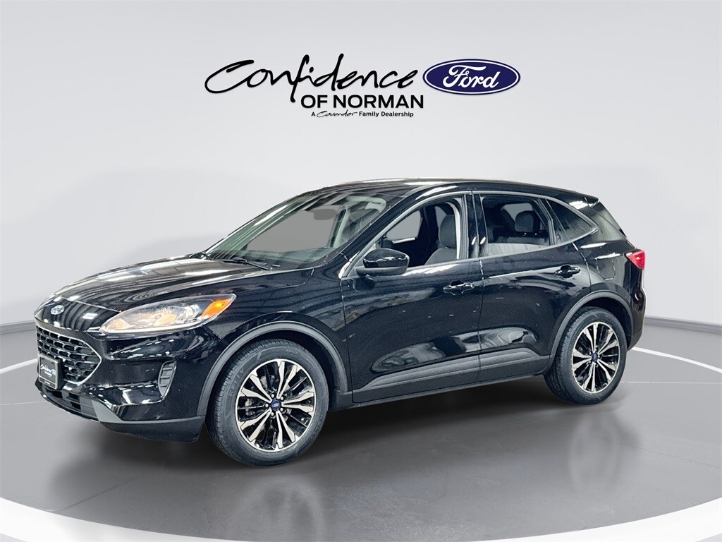 2022 Ford Escape SE photo 3